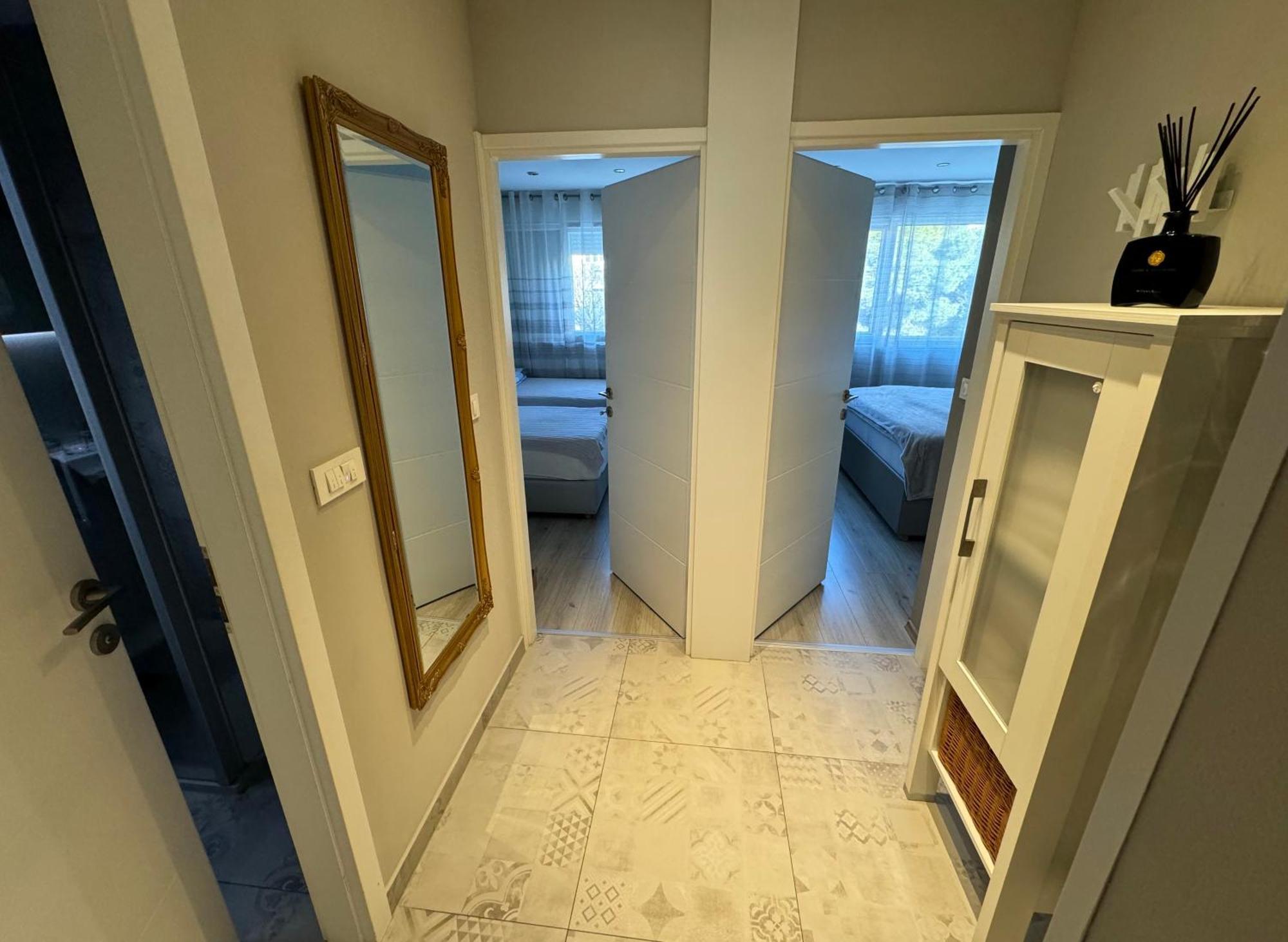 Apartment Astra With Private Parking سبليت المظهر الخارجي الصورة