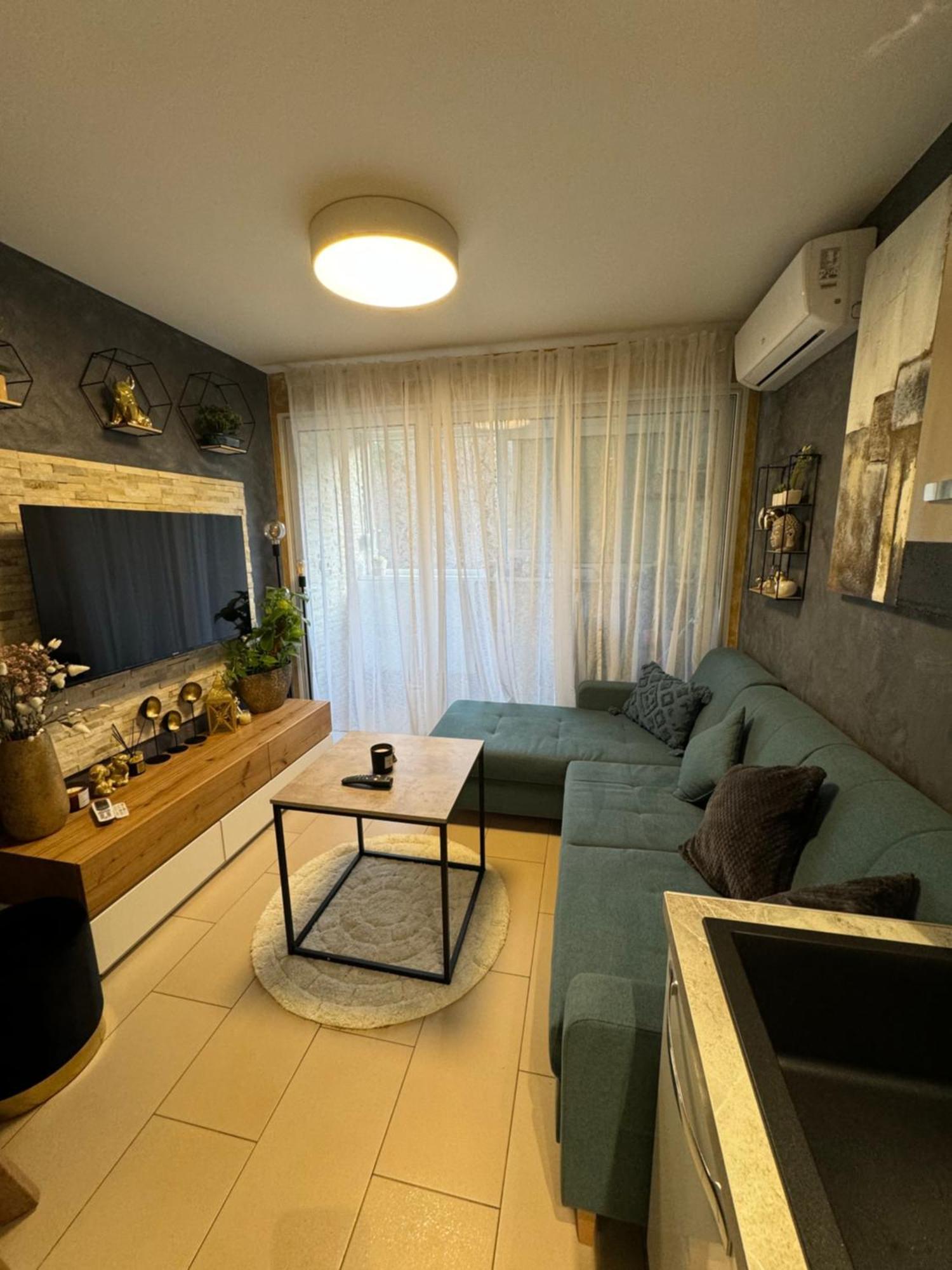 Apartment Astra With Private Parking سبليت المظهر الخارجي الصورة