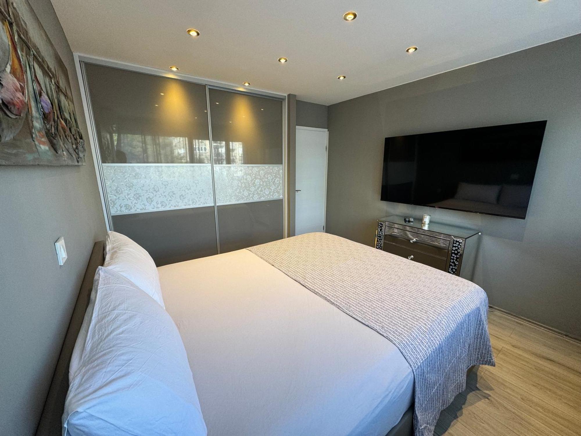 Apartment Astra With Private Parking سبليت المظهر الخارجي الصورة