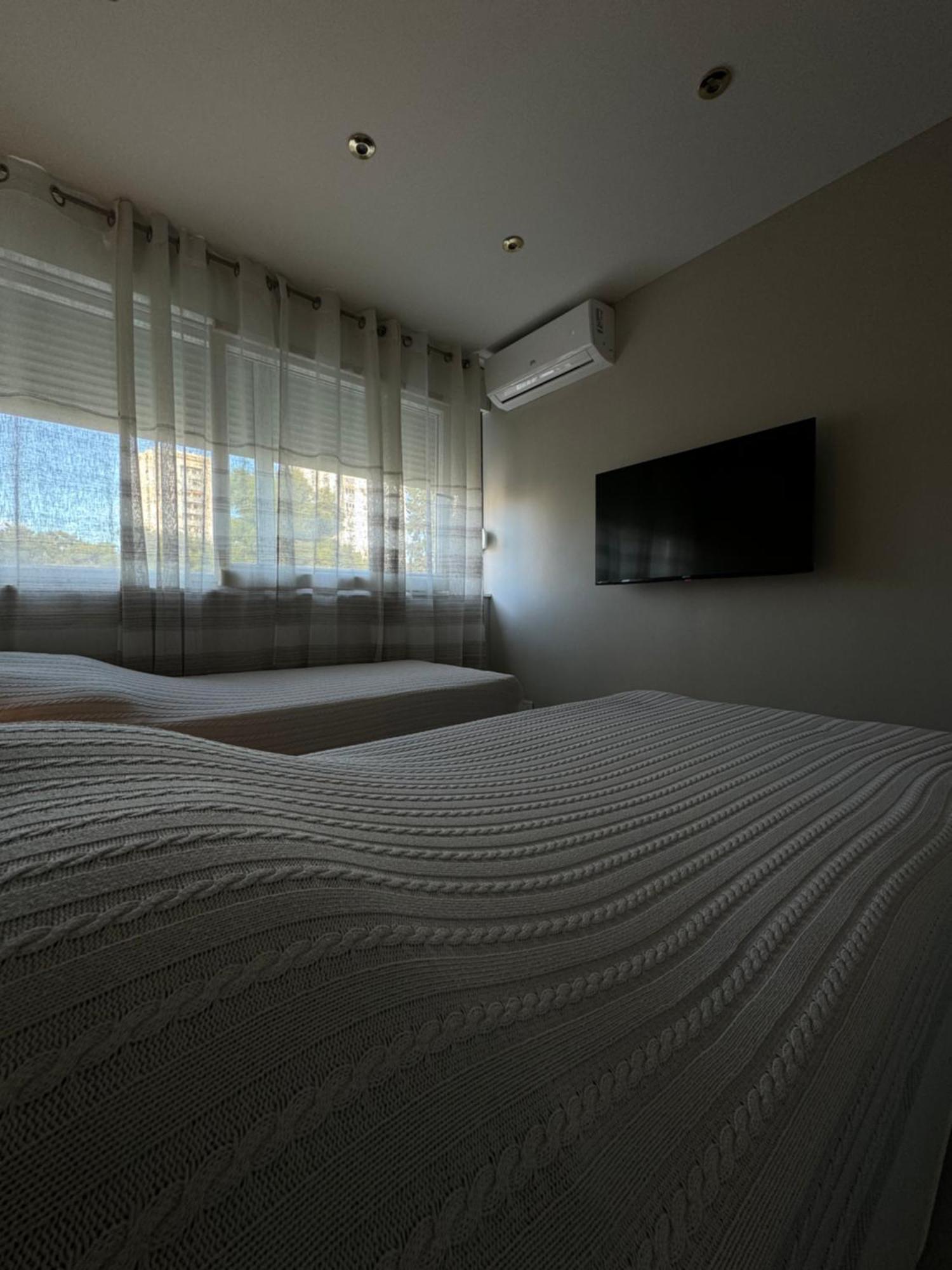 Apartment Astra With Private Parking سبليت المظهر الخارجي الصورة